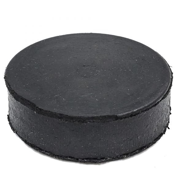 Шайба хоккейная UR (резина, диаметр-8см, высота-2,5см, вес-145г, черный) Большая