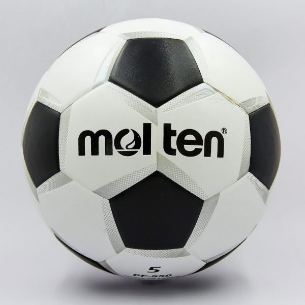 Мяч футбольный №5 PU MOLTEN (5 сл., сшит вручную, белый-черный-серебряный)