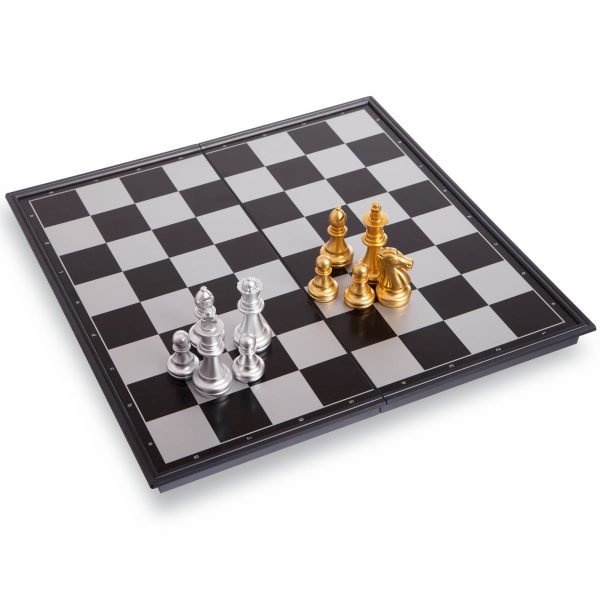 Шахматы дорожные пластиковые на магнитах (пластик, р-р доски 32см x 16,5см х 4см)