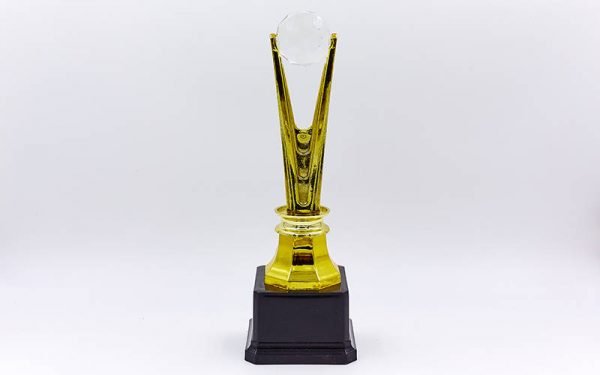Награда (приз) спортивная C-827С (пластик, h-25,5см, b-5,5см, d кристала-4см, золото)