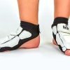 Защита стопы носки-футы для тхэквондо DADO (PU, р-р S(33-34) - L(37-38), l-19,5-24,5см, белый) - S (33-34)
